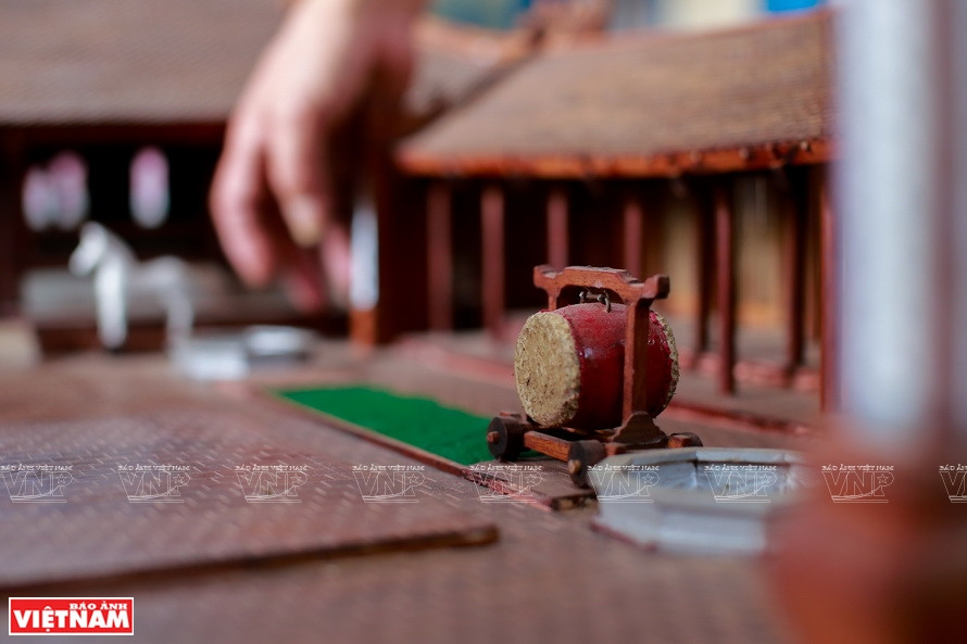 村亭模型里的鼓子采用皮料。图自越南画报