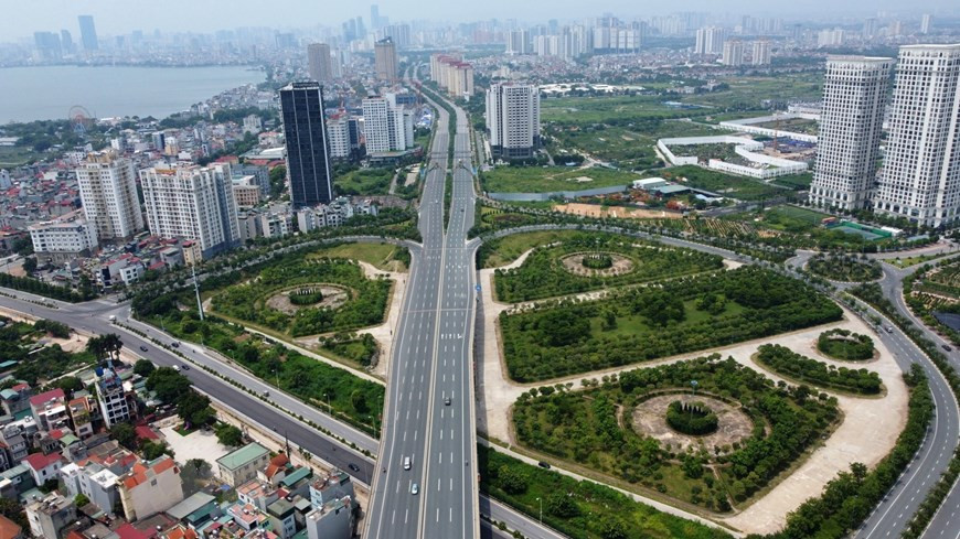 实施河内市人民委员会第17号指示期间的武志功路万籁俱寂，十分安静。图片来源：越通社