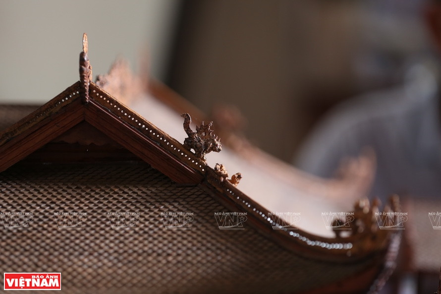  屋顶上的图案也非常精美。图自越南画报