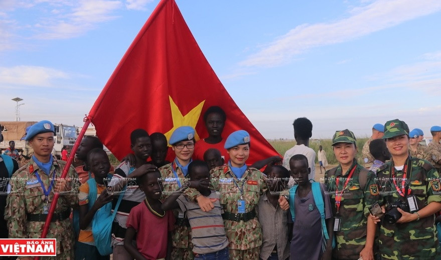 越南维和力量始终是南苏丹人民十分热情的朋友。越南维和局供图