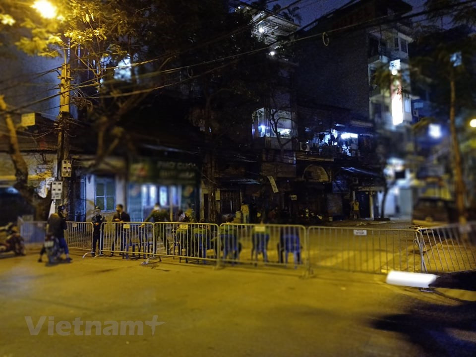 整个小区被封，禁止出入。越通社记者 山柏 摄