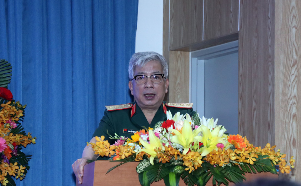 越南国防部副部长阮志咏上将在三号二级野战医院揭牌仪式上发表讲话。越通社记者 春区 摄