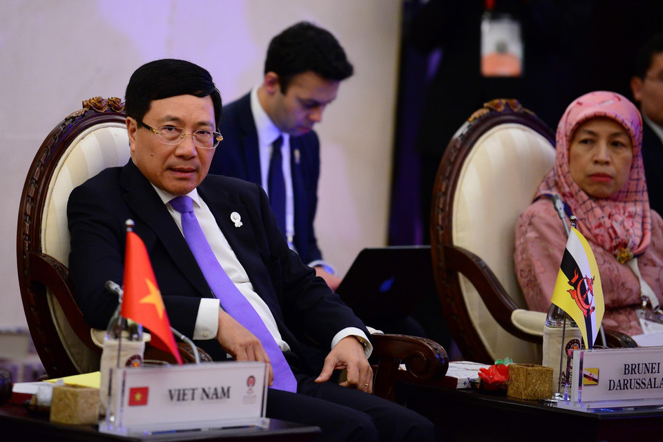 越南外长范平明会见东盟政府间人权委员会代表。图自越通社