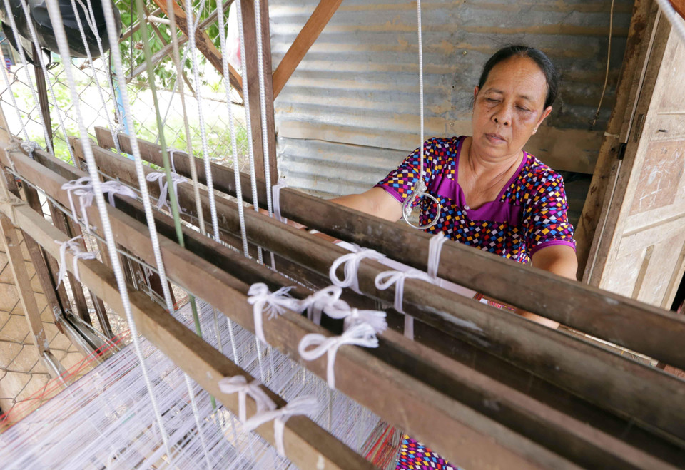 平顺省居民发展织布业，有利于提高收入和生活条件。图自越通