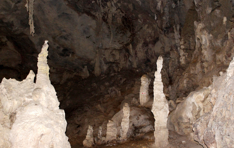 天门洞的原始之美。越通社记者 功宣 摄