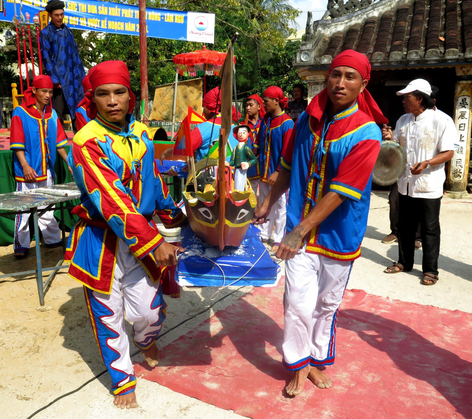“黄沙宾替身祭礼”仪式。越通社记者 福玉 摄