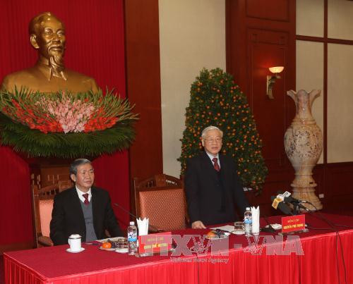  阮富仲总书记在见面会上发表讲话。（图片来源：越通社）