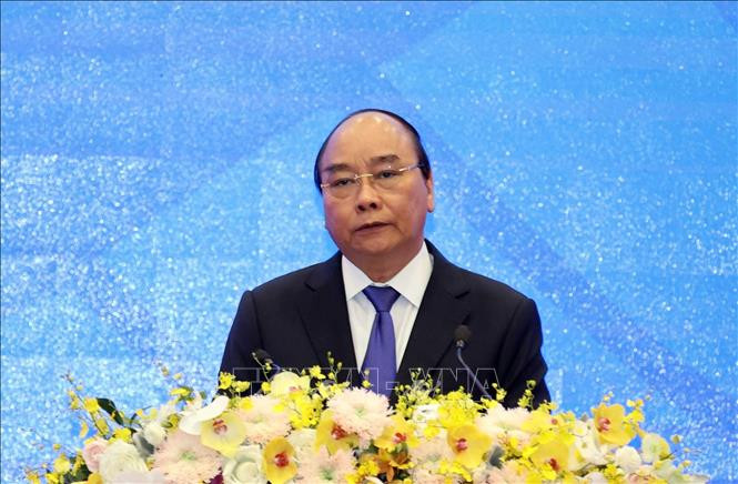 越南政府总理、2020年东盟主席阮春福在闭幕式上发言。图自越通社