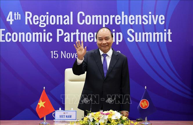 越南政府总理、2020年东盟主席阮春福主持第4次区域全面经济伙伴关系协定（RCEP）领导人会议。图自越通社