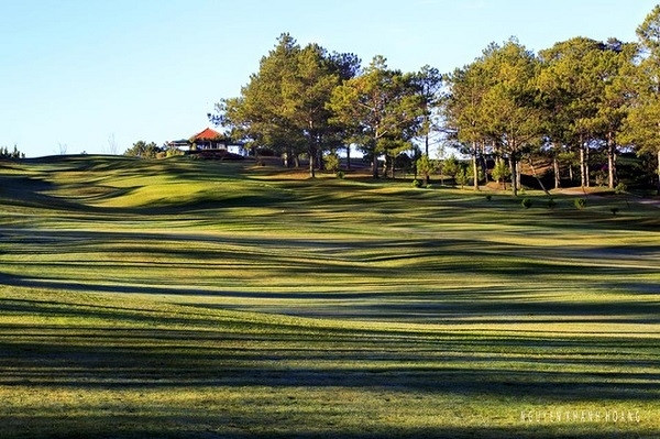 被命名为大叻的心脏，位于大叻中心，邻近春香湖的劬冈风景如画。（图片来源：越南快讯网）