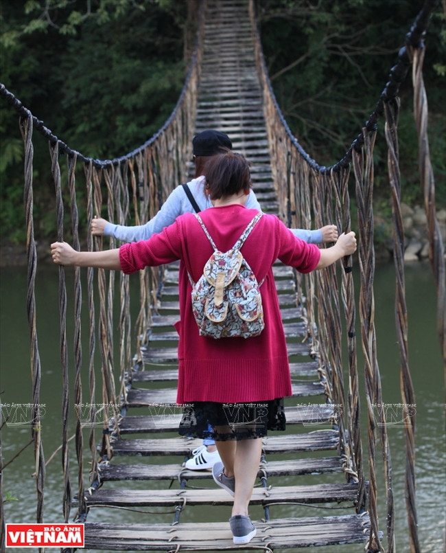 左文村云桥是具有吸引力的景点。图自《越南画报》