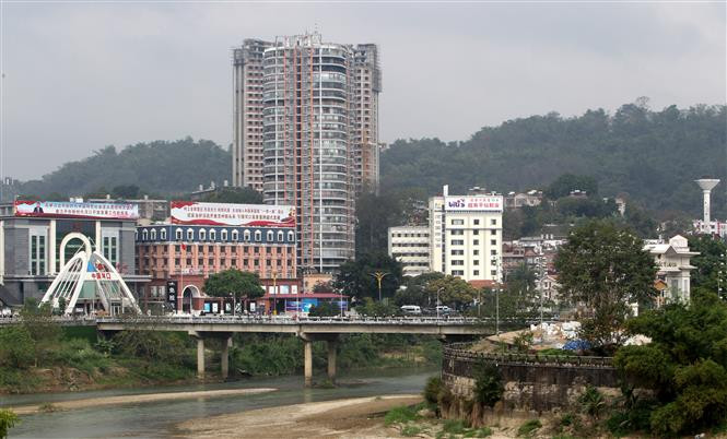 湖桥桥。图自越通社