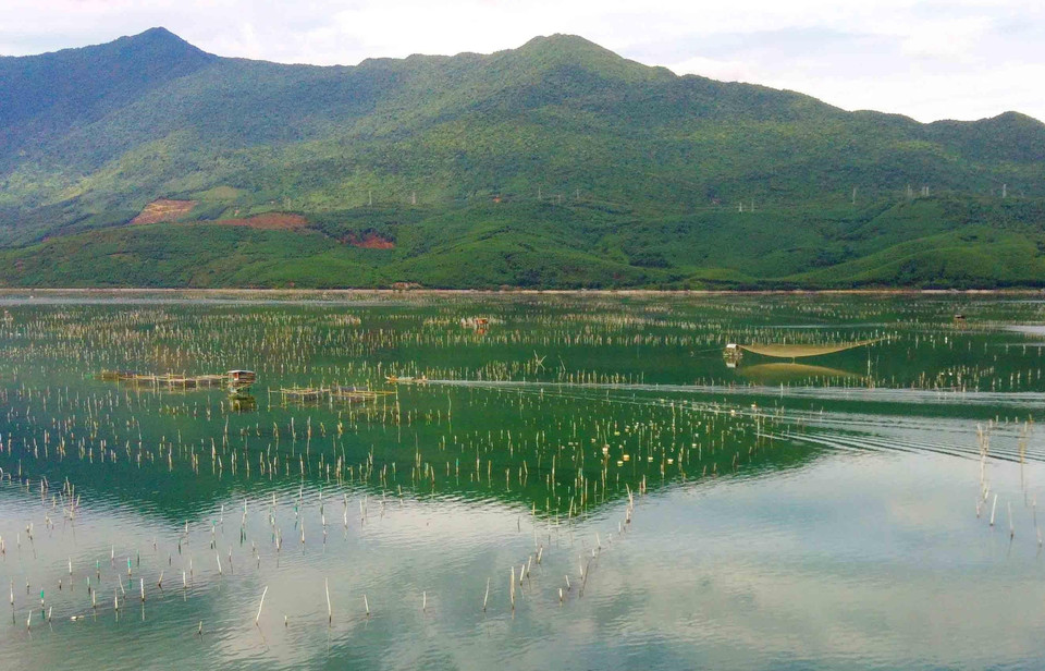 立安潟湖。越通社记者 日英 摄
