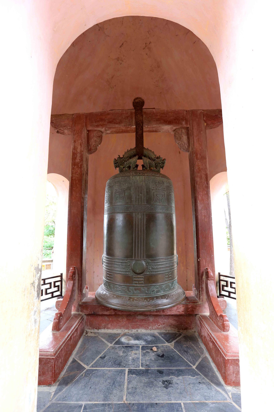 天姥寺国家之宝大红钟。越通社记者 日英 摄