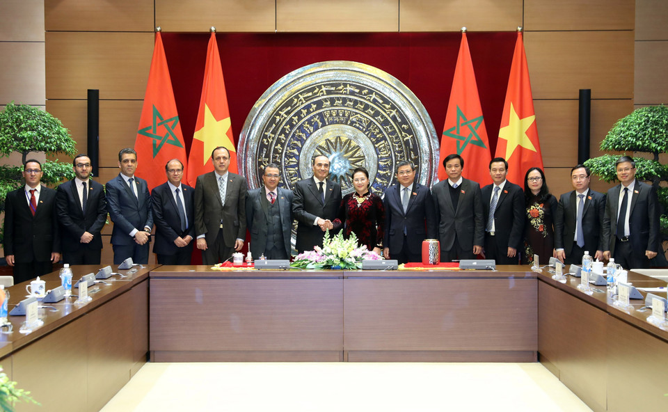 双方代表合影。越通社记者 仲得 摄