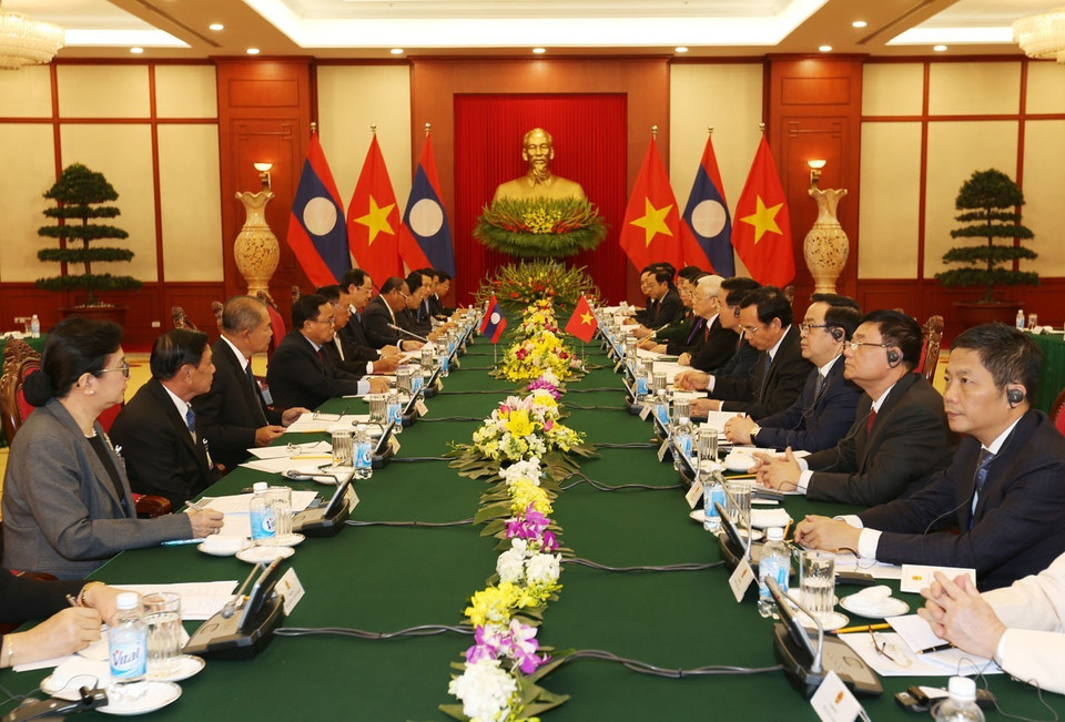 老挝人民革命党中央委员会总书记、国家主席本扬与越共中央总书记阮富仲​举行会谈。越通社记者 智勇 摄