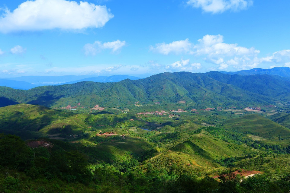 奠边省孟艺县山头（Sín Thầu）乡是哈尼族同胞居住之处。越通社记者 潘俊英 摄