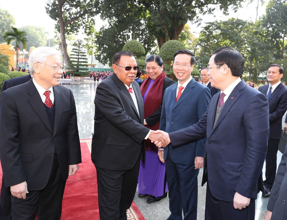 老挝人民革命党中央委员会总书记、国家主席本扬的欢迎仪式。越通社记者 智勇 摄