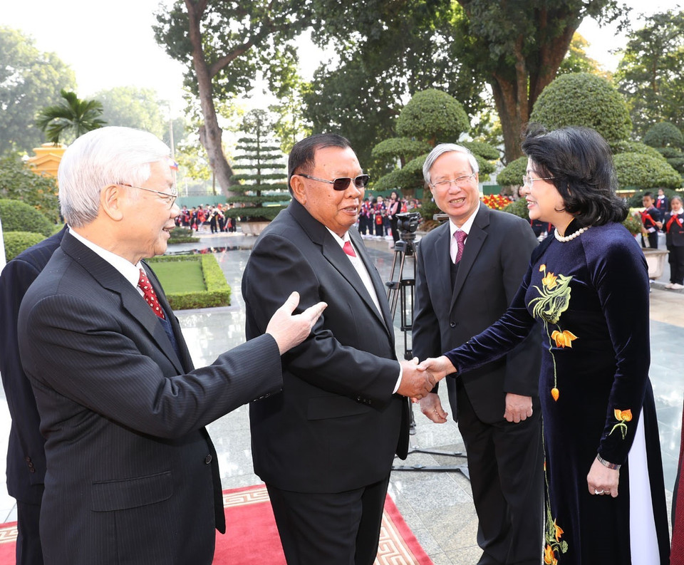 老挝人民革命党中央委员会总书记、国家主席本扬的欢迎仪式。越通社记者 智勇 摄