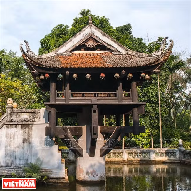 《越南寺庙》中的作品。图自越南画报