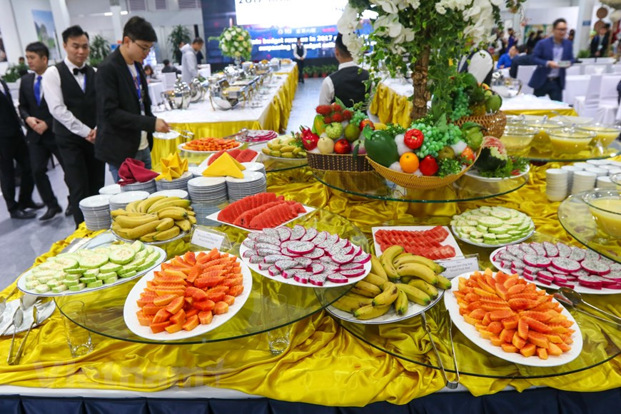 越南水果和甜品。越通社记者 明山 摄