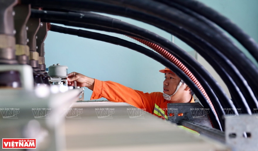 按规划，越南力争2020年风电产量达800兆瓦，约占电量总需求的0.8％。2025和2030年分别达2000兆瓦和6000兆瓦。越通社记者 功达 摄