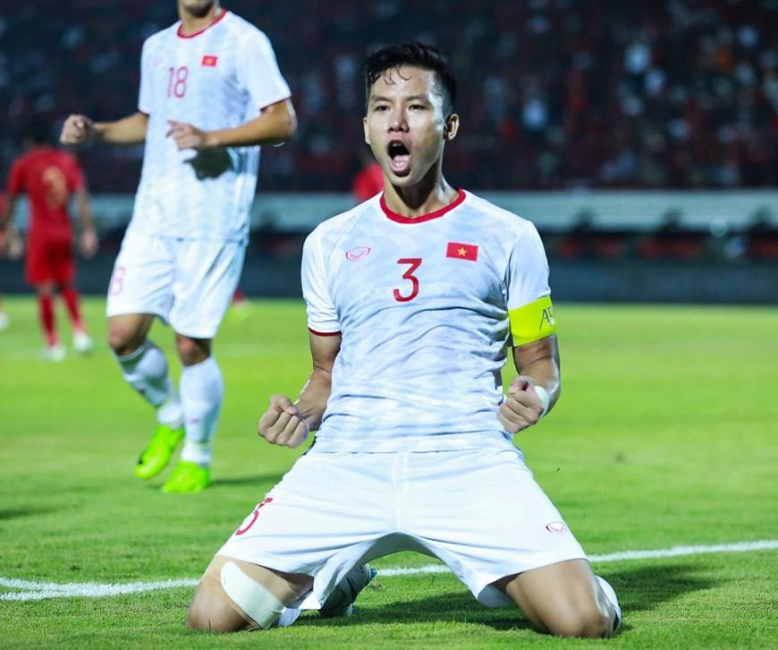 第54分，越南队长玉海主罚成功，把比分级扩大到2-0。图自越通社