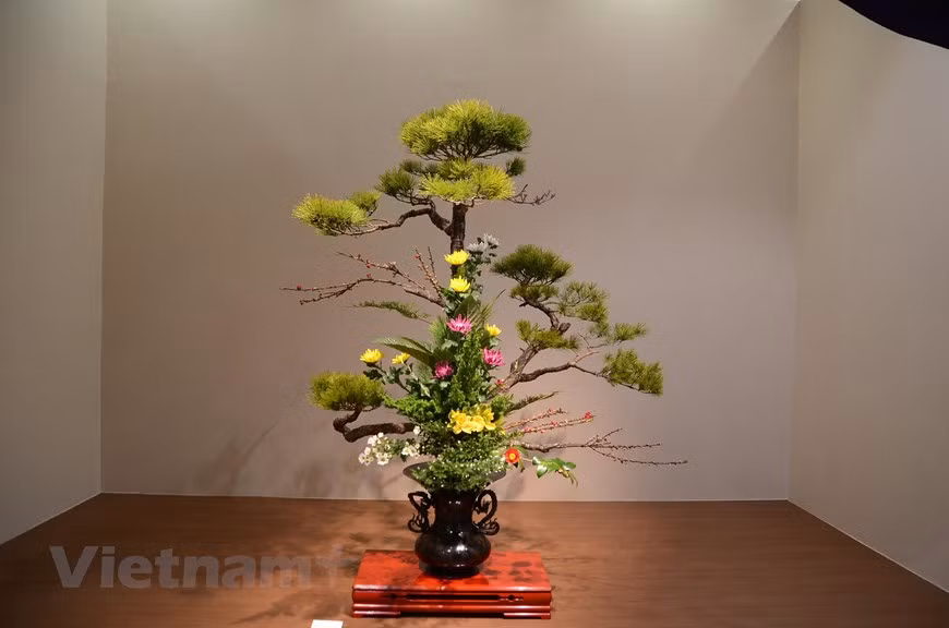日本艺术家的作品。图自越通社
