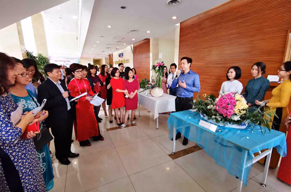 评委会对各个作品进行评分。图自越通社