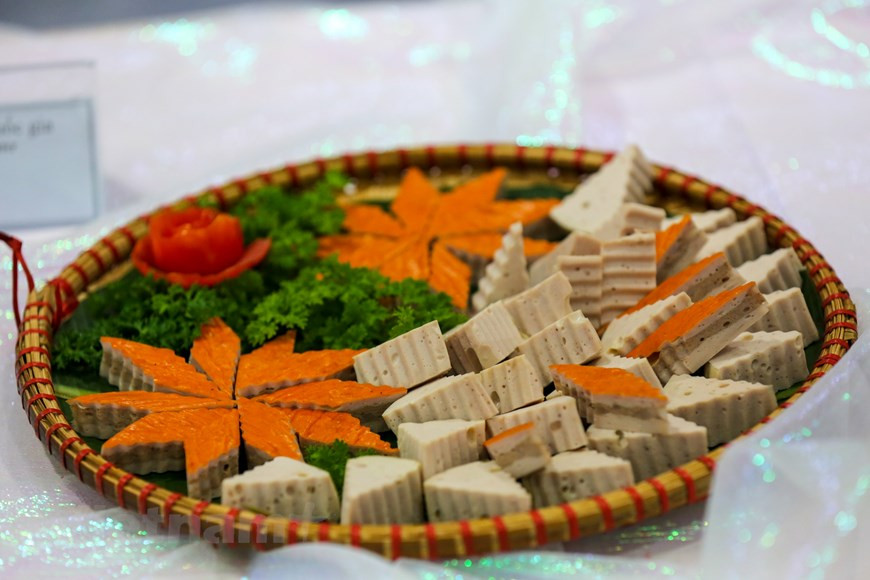 “约礼”扎肉是河内美食。越通社记者 明山 摄