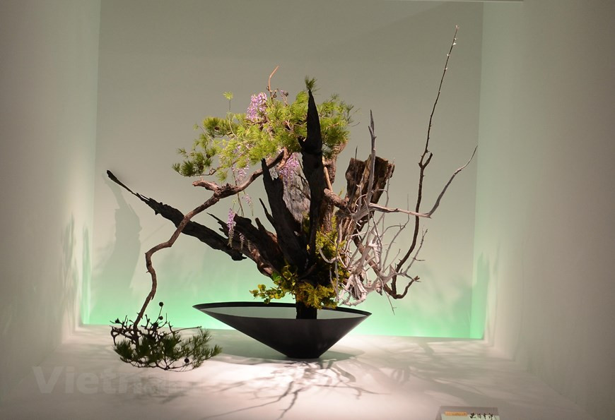 日本艺术家的作品。图自越通社