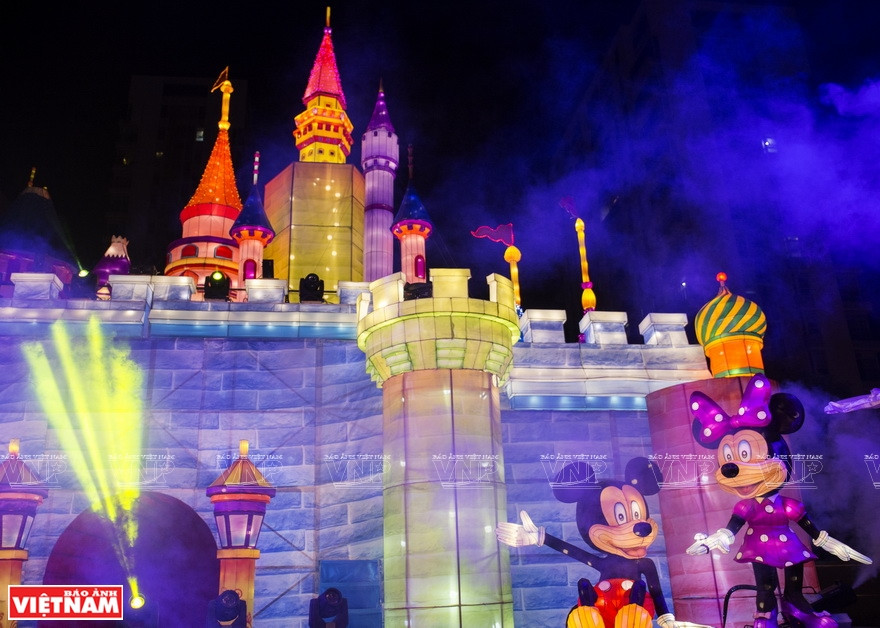 迪士尼城堡。图自越通社