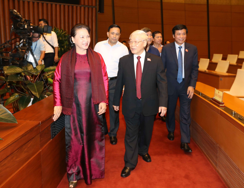 越共中央总书记、国家主席阮富仲同越南国会主席阮氏金银出席会议。越通社记者 芳花 摄