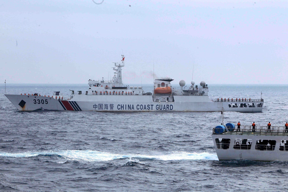 越中两国海警开展北部湾共同渔区渔业海上联合检查。越通社记者 安灯 摄