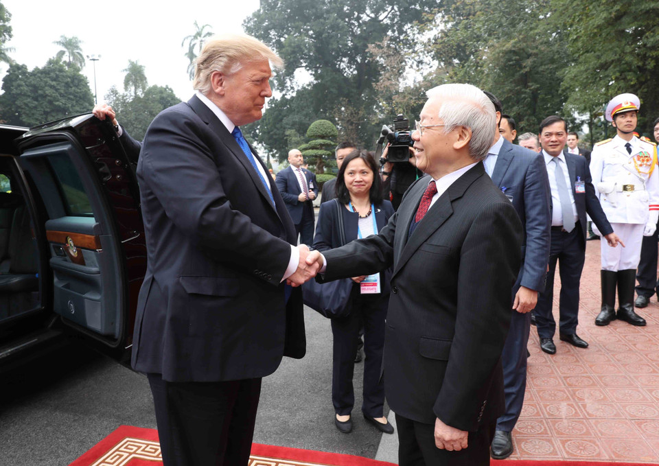 越共中央总书记、国家主席阮富仲会见美国总统唐纳德·特朗普。图自越通社