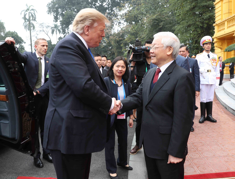 越共中央总书记、国家主席阮富仲会见美国总统唐纳德·特朗普。图自越通社