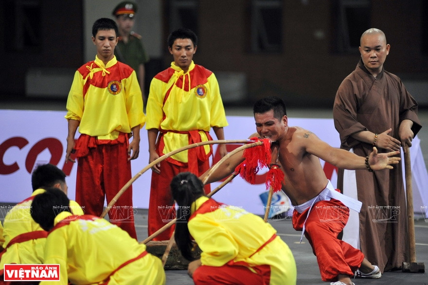 越南传统武术除了厉害而好看的招式外，还有气功修炼特殊方法，令人强身健体。越通社记者 清江 摄