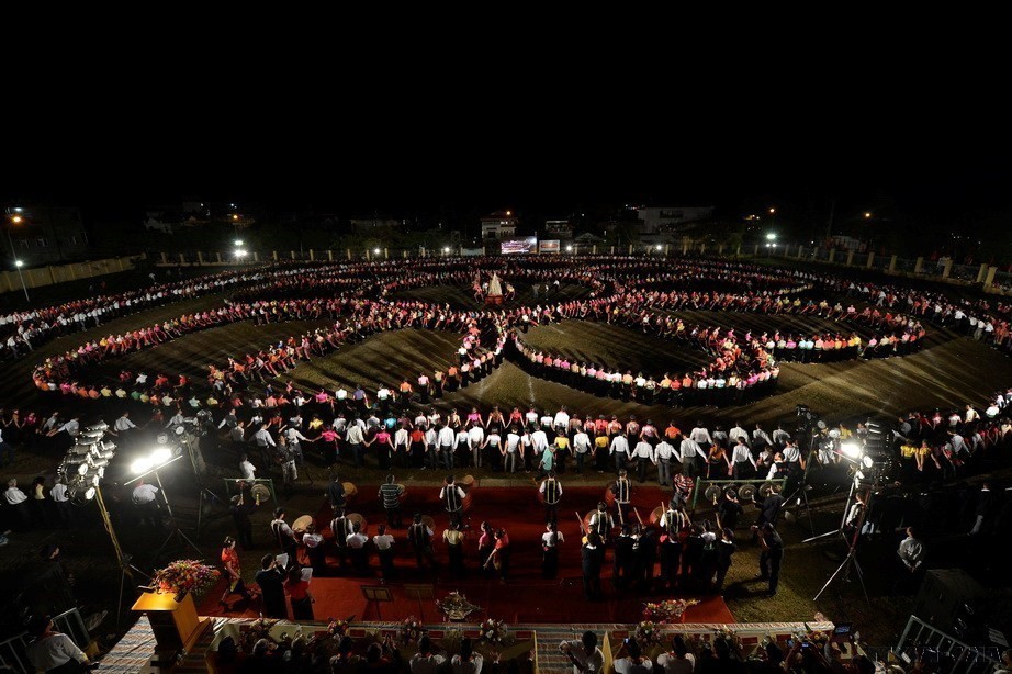 2022年傣族群舞被列入联合国教科文组织人类非物质文化遗产名录。图自越通社