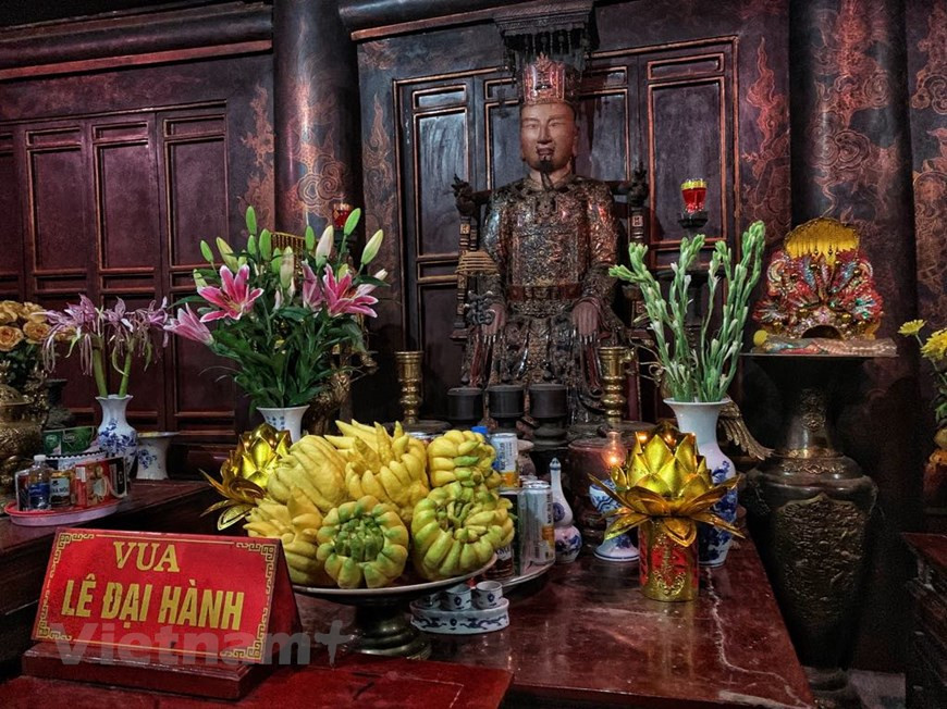 丁先皇的神位。vietnamplus记者 春梅 摄