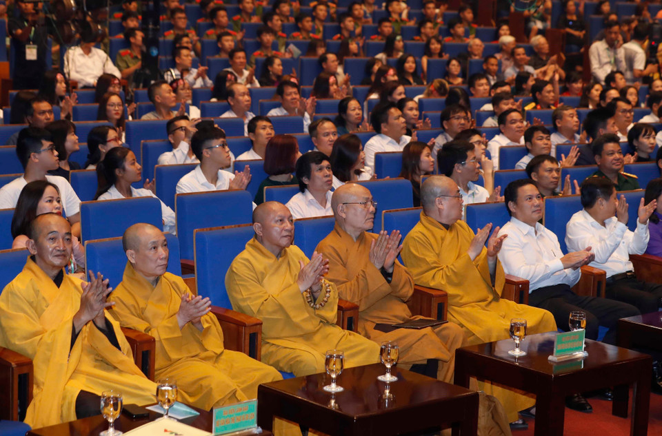 出席活动的与会代表。图自越通社