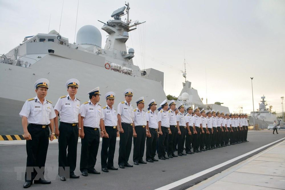 2019年7月17日，越南海军 “光忠”号导弹护卫舰已离开越南庆和省金兰国际港，开始对俄罗斯进行访问。图自越通社