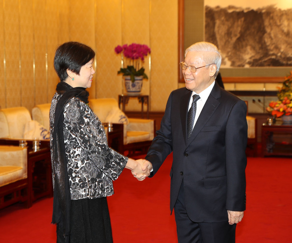 越共中央总书记阮富仲会见中国人民对外友好协会会长李小林（图片来源：越通社）