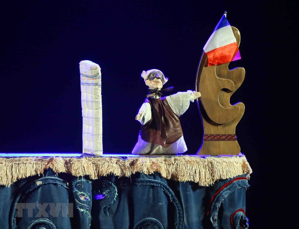 法国木偶戏节目。越通社记者 青松 摄