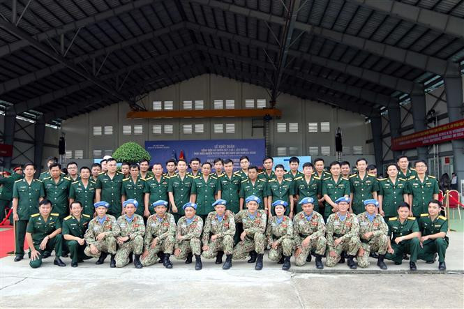 越南赴南苏丹维和医疗队出征仪式在胡志明市举行。越通社记者春区 摄