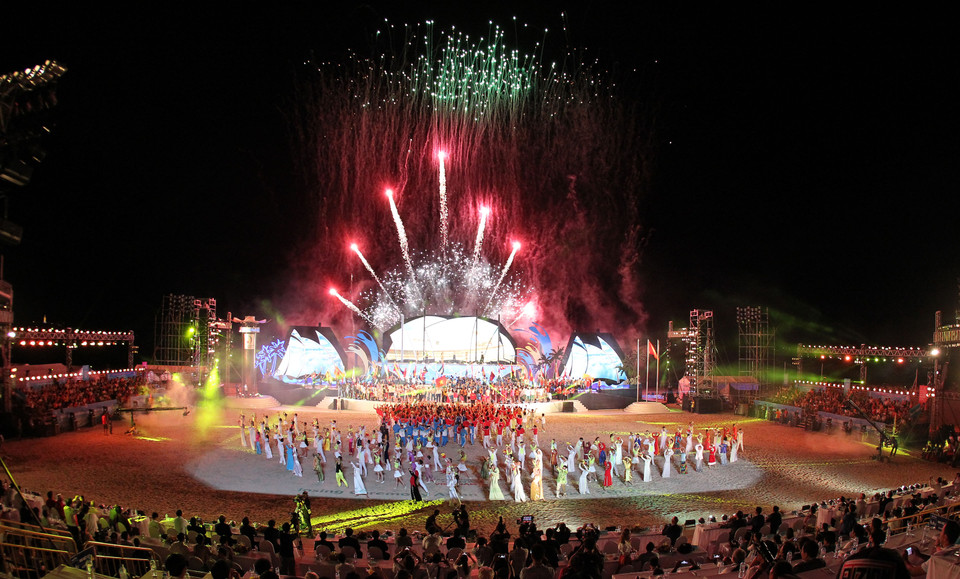 闭幕晚会全景（图片来源：越通社）