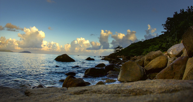 如诗似画的富国岛肯海滩美景。