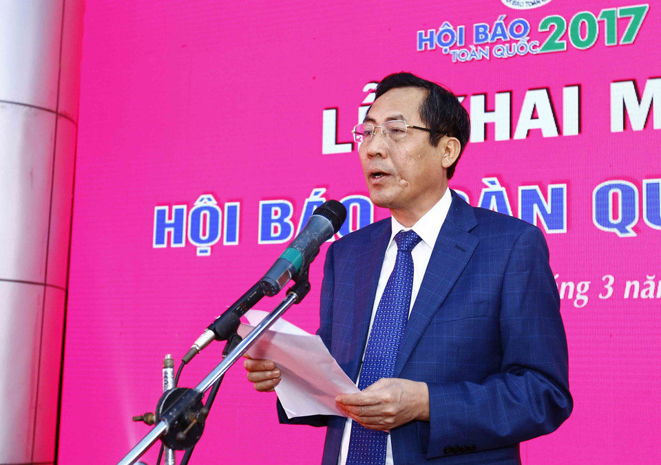 越南记者协会主席顺友在开幕式上发表讲话。（图片来源：越通社）