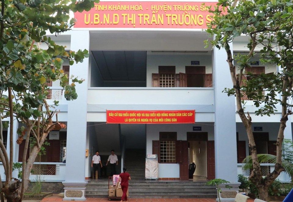 长沙岛县长沙镇人民委员会为选举日做筹备。图片来源：越通社