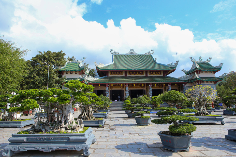 佛滩灵应寺群体的正殿。图自 越通社