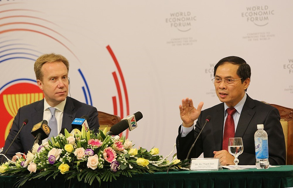 越南外交部常务副部长裴青山发表讲话。越通社记者 杨江 摄